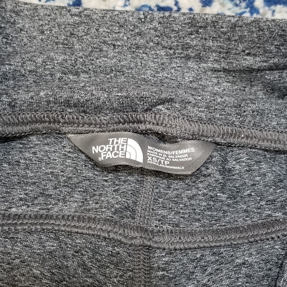 The North Face Cropped Jogger Pant Heather Gray XS - Picture 5 of 5